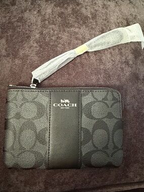 New with tag, Coach Wristlet
